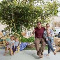 משפחת גולן, פארן. | לירון מולדובן