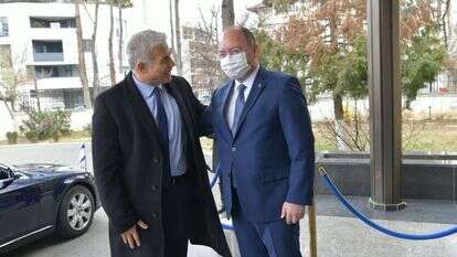 לפיד ברומניה. | שלומי אמסלם לע"מ לפיד ברומניה. | שלומי אמסלם לע"מ