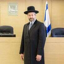 הרב לאו. | אבישג שאר־ישוב