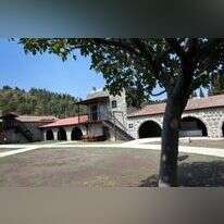 חצר תל חי. | יוסי זמיר - פלאש 90