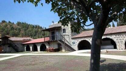 חצר תל חי. | יוסי זמיר - פלאש 90 חצר תל חי. | יוסי זמיר - פלאש 90