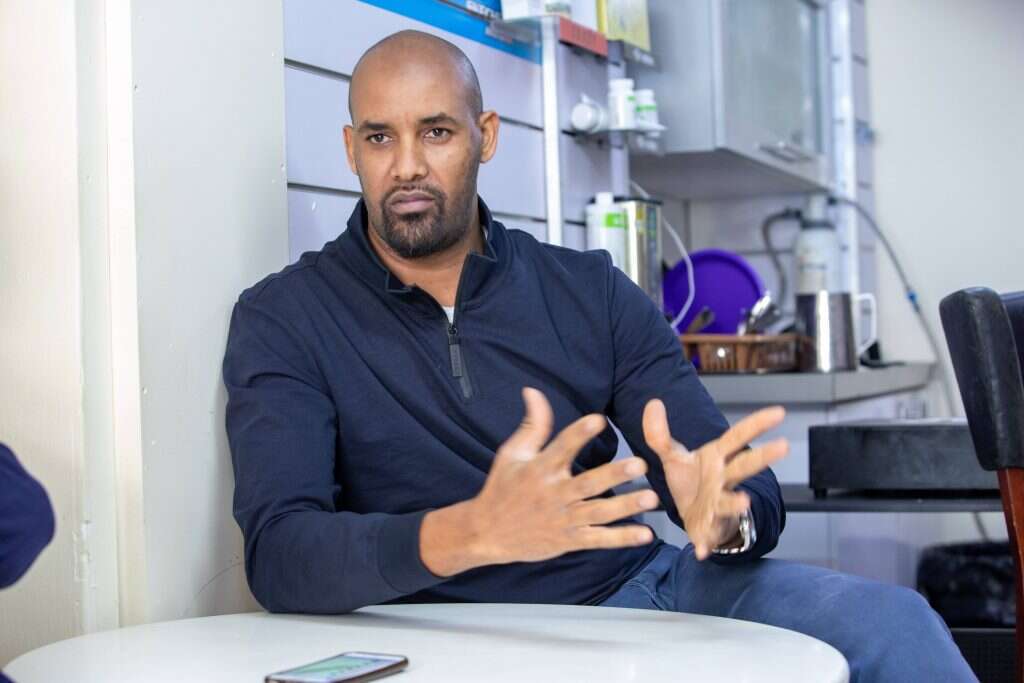 מוליגיתה. | יוסי אלוני מוליגיתה. | יוסי אלוני