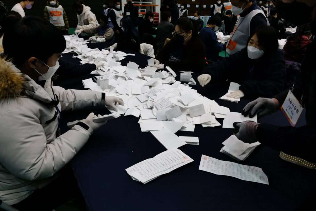 ספירת הקולות בסיאול. | : אי.פי.איי