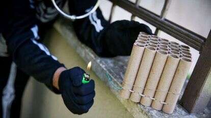 שימוש בנפצים בפורים. | דוד כהן, פלאש 90