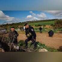 כוחות משטרה בזירת ירי ברהט, ארכיון. | פלאש90 כוחות משטרה בזירת ירי ברהט, ארכיון. | פלאש90