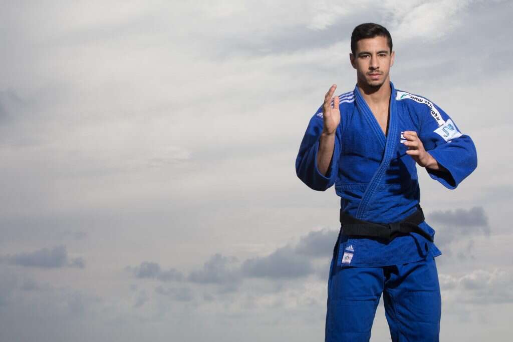 המתחרה הישיר. טל פליקר. | יוסי אלוני