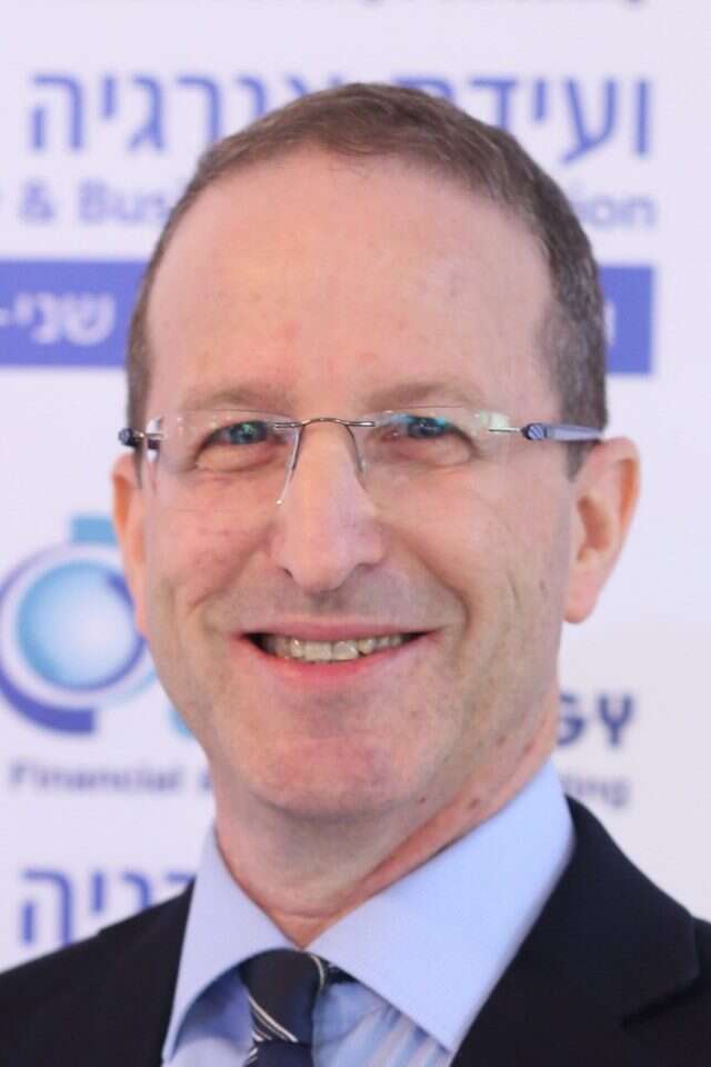 עמית מור. | יעל צור