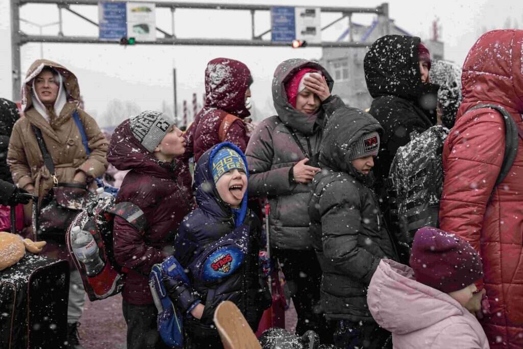 הרבה רגעים מלאים בכרב ורגע אחד של פשטות. | אבישג שאר ישוב עבור הקרן לידידות