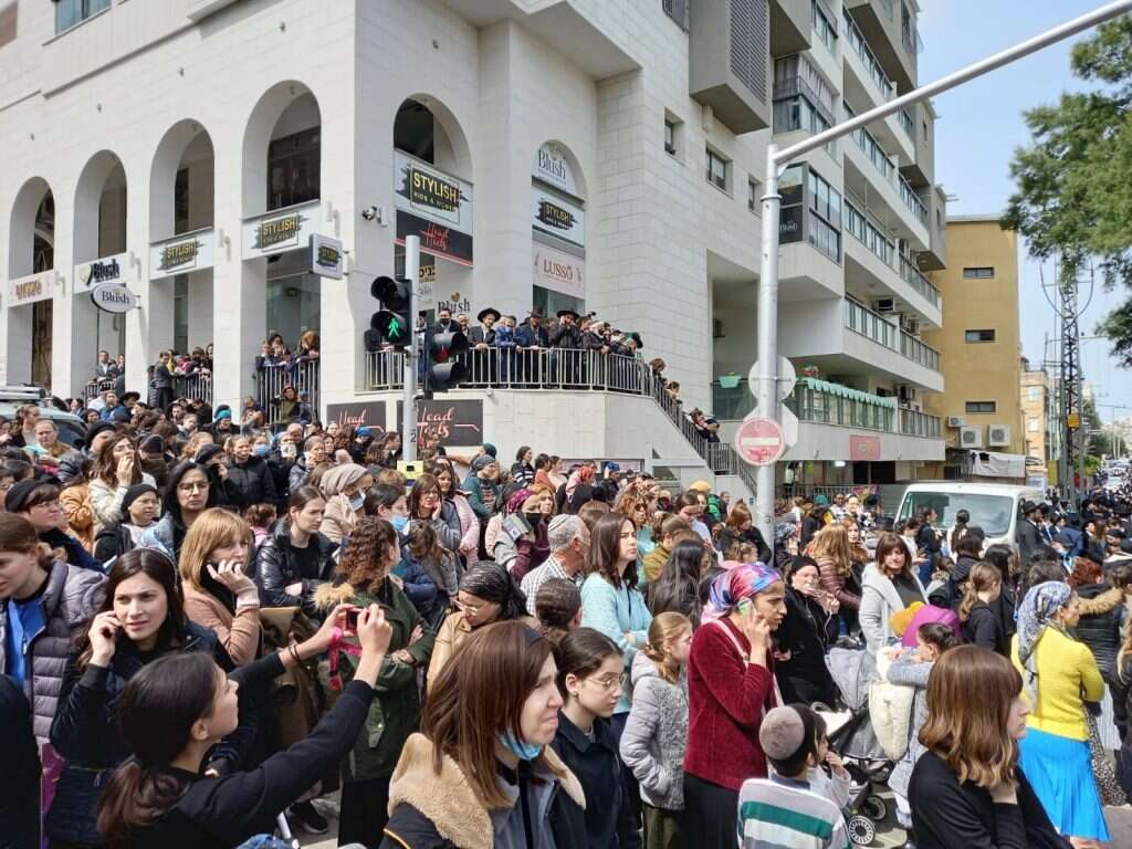 הלווית הרב קנייבסקי. | שילה פריד