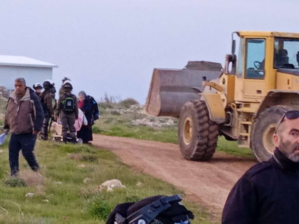 הפינוי במעוז אסתר ואעירה שחר שבבנימין הפינוי במעוז אסתר ואעירה שחר שבבנימין