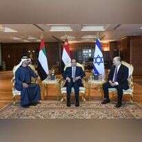 פגישת בנט, א-סיסי ובן זאיד בשארם א-שייח'. | עמוד הפייסבוק של דובר הנשיאות המצרית פגישת בנט, א-סיסי ובן זאיד בשארם א-שייח'. | עמוד הפייסבוק של דובר הנשיאות המצרית