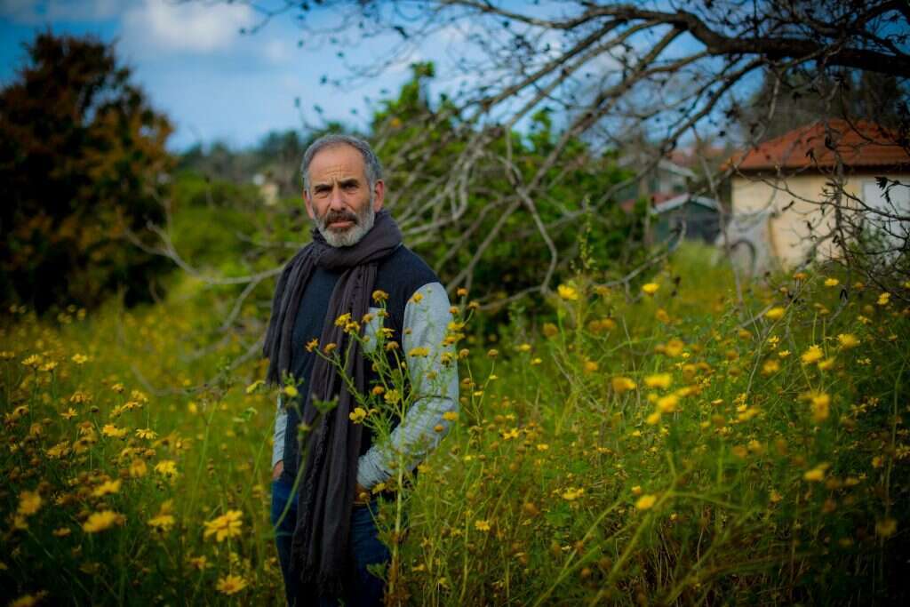 להישאר בבית של אבא. שי אביבי. | אריק סולטן