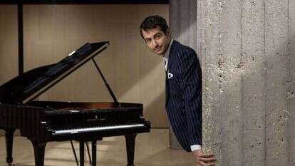 גיא מינטוס. | אבישג שאר-ישוב