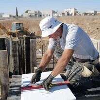 בנייה ברמת הגולן. | מיכאל גלעדי, ג'יני