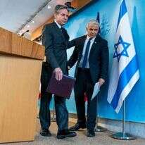 לפיד ובלינקן במסיבת עיתונאים. | AFP