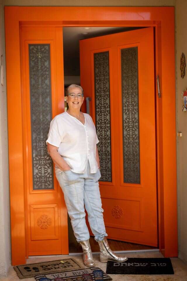 "לפעמים אחד מבני הזוג רוצה להיפרד. השני לא. מאד לא. זה פוגע". | אריק סולטן