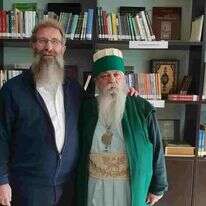 הרב אליהו בירנבוים עם הבבא מונדי