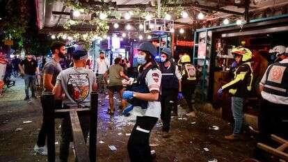 זירת הפיגוע בתל אביב, הלילה. | אבשלום ששוני פלאש90