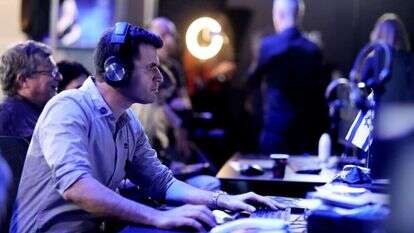 אלירן בן חמו בחדר הבקרה