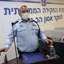 מפכ"ל המשטרה קובי שבתאי בעדותו בועדת החקירה לאסון במרון