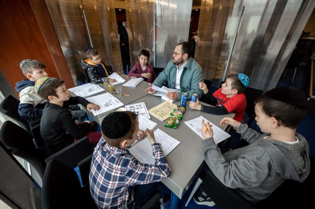 ההכנות בקישינב, מולדובה. | אלי אטקין