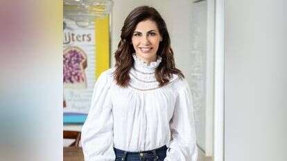 שי–לי ליפא. | אבישג שאר-ישוב