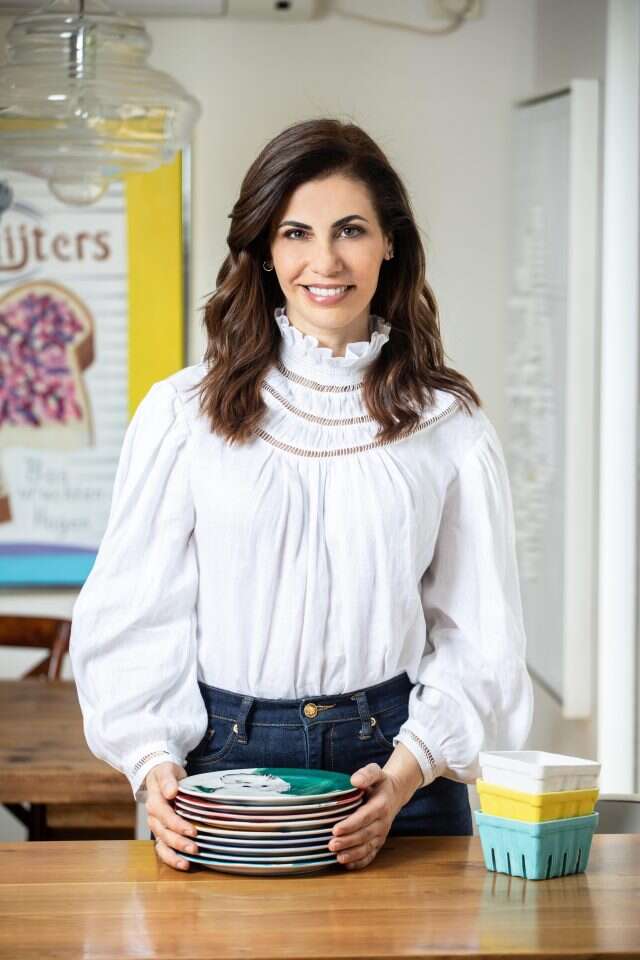 שי–לי ליפא. | אבישג שאר-ישוב