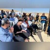 עידית סילמן וחברי קואליציה בדימונה, השבוע, בטקס חנוכת כפרי האיילים