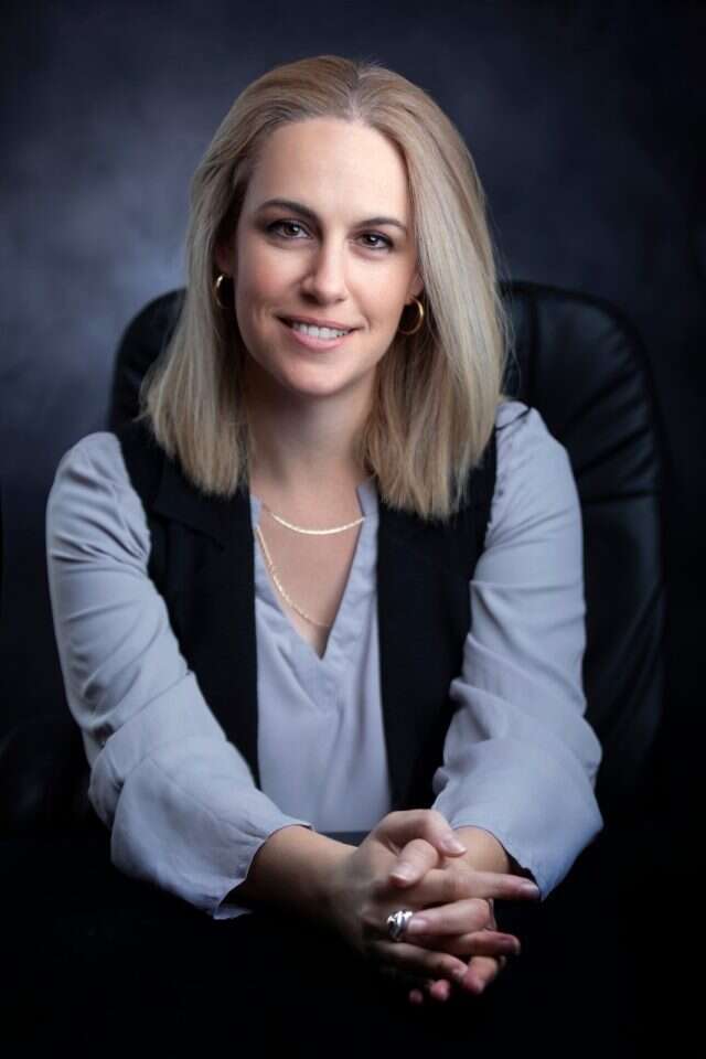 שרון מנדלבאום. | שרון גבאי