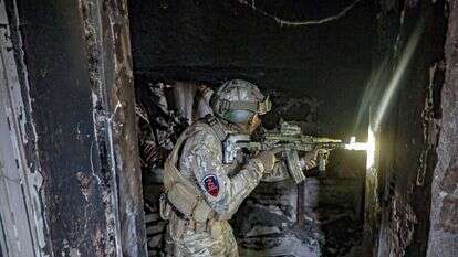 כוחות רוסיים במריופול. | EPA