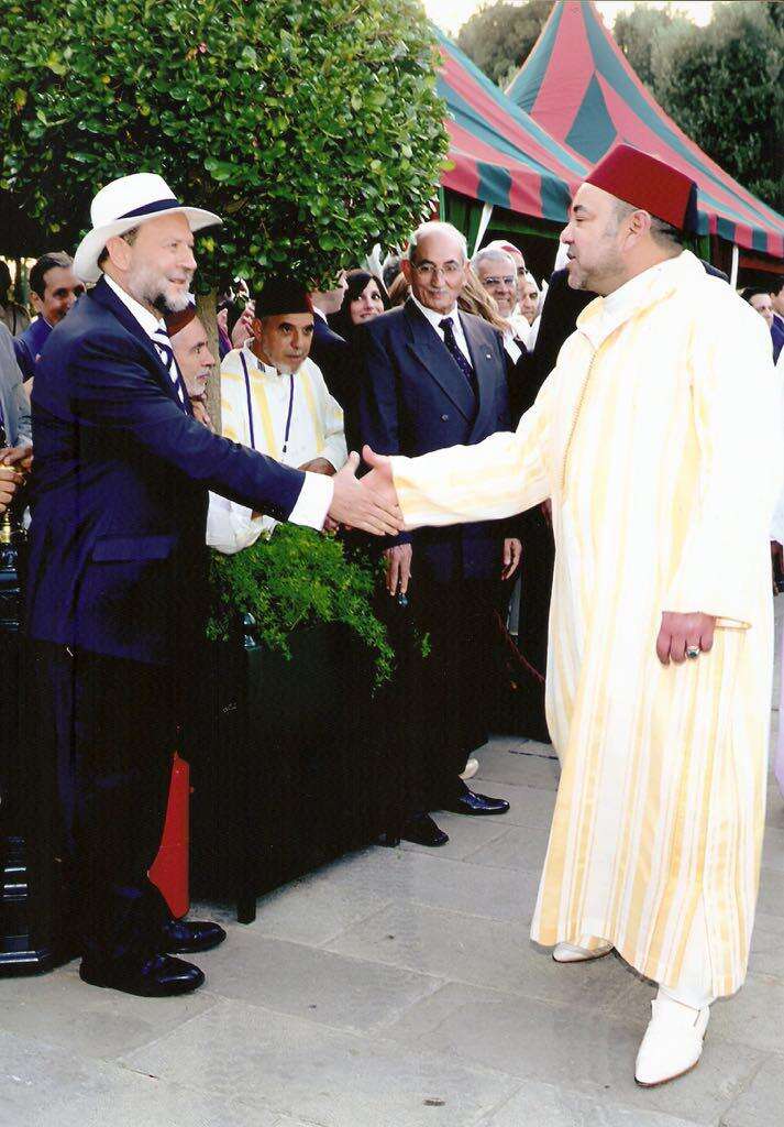 ג'קי קדוש עם מלך מרוקו. | מוניר