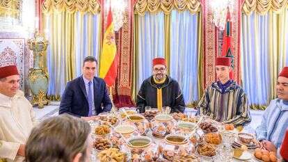 מלך מרוקו מוחמד השישי וראש ממשלת ספרד פדרו סנצ'ס בחודש מארס. | AP