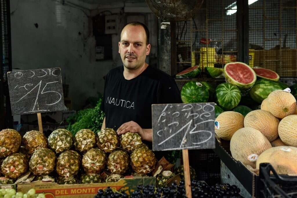 רמי. | רוני עופר, ג'יני רמי. | רוני עופר, ג'יני