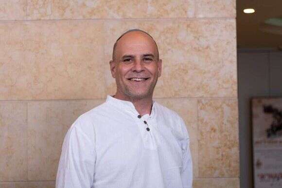 אדי דגן. | מאיר אליפור אדי דגן. | מאיר אליפור