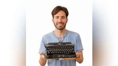 אסי ניסלסון־לוריא חוקר אילנות יוחסין. | אנצ׳ו גוש - ג׳יני