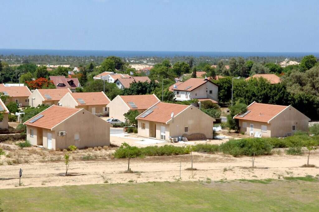בתקופה שלפני הפינוי. גני טל. | גני טל