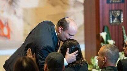 "גילת היא לא שרה". ראש הממשלה ורעייתו | יונתן זינדל, פלאש 90