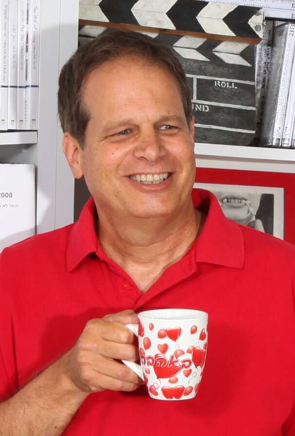 "גיליתי שהרעיונות ההזויים שלנו מחזיקים שם מעמד". יוצר "כולם צ'יף", פרופ' אמיר הר־גיל. | דני פילדס