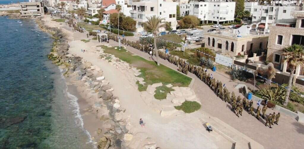 לוחמי ומשרתי חיל הים במסע מסורתי מרגש לזכר נספי השואה. | דובר צה"ל לוחמי ומשרתי חיל הים במסע מסורתי מרגש לזכר נספי השואה. | דובר צה"ל