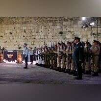 אוליבייה פיטוסי, פלאש90