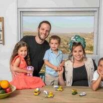 משפחת ריבלין גבעת הרואה. | יוסי אלוני