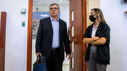 עד המדינה שלמה פילבר בבית המשפט. | אורן בן חקון