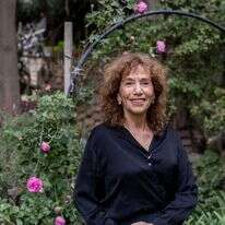 פרופ' ימימה בן מנחם. | נעמה שטרן