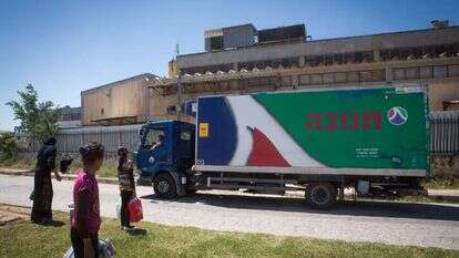 משאית תנובה, אילוסטרציה. | מרים אלסטר, פלאש 90