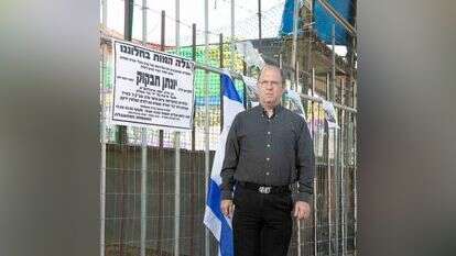 שי נתן, השבוע במקום הפיגוע. | יוסי אלוני