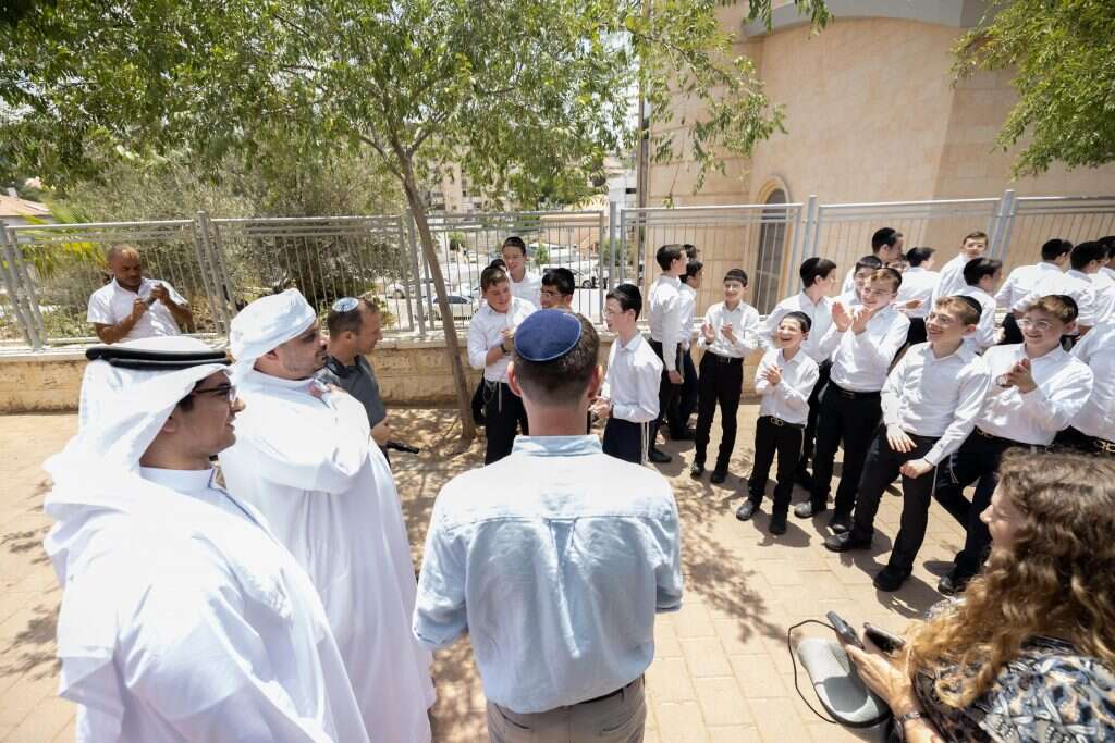 "כאילו נשיא ארצות הברית הגיע לביקור". במודיעין־עילית. | איתמר אייל - עמותת ישראליז