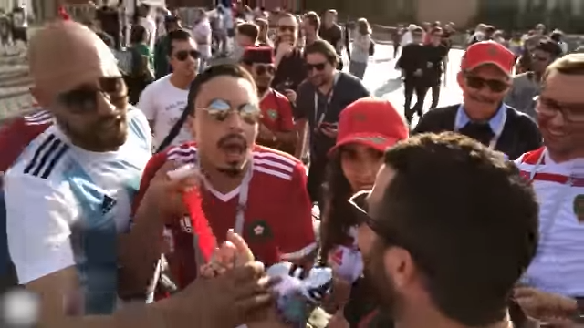 "מי שאוהב למחות ימחה על הכל". סרטון של הוכמן. | מסך