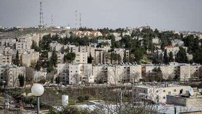 קריית ארבע. ברקע: חברון. | גרשון אלינסון, פלאש 90