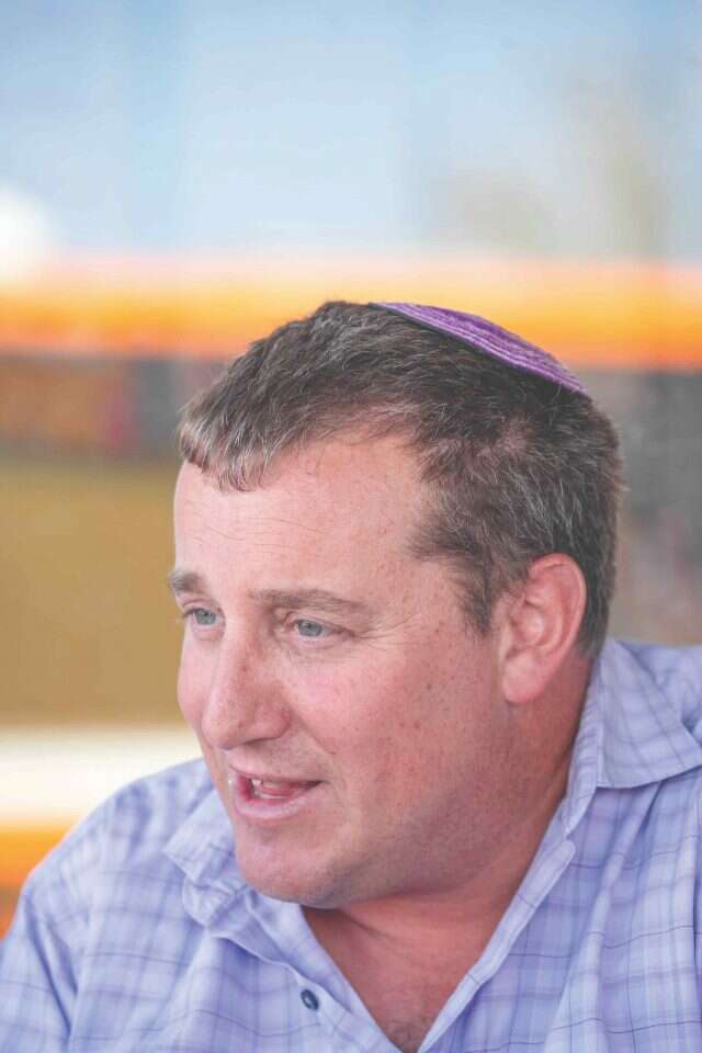 מאיר דויטש. | יוסי אלוני