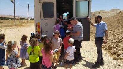 רכב הדואר במבואות־יריחו, לפני כשבועיים. | דורון אלוש